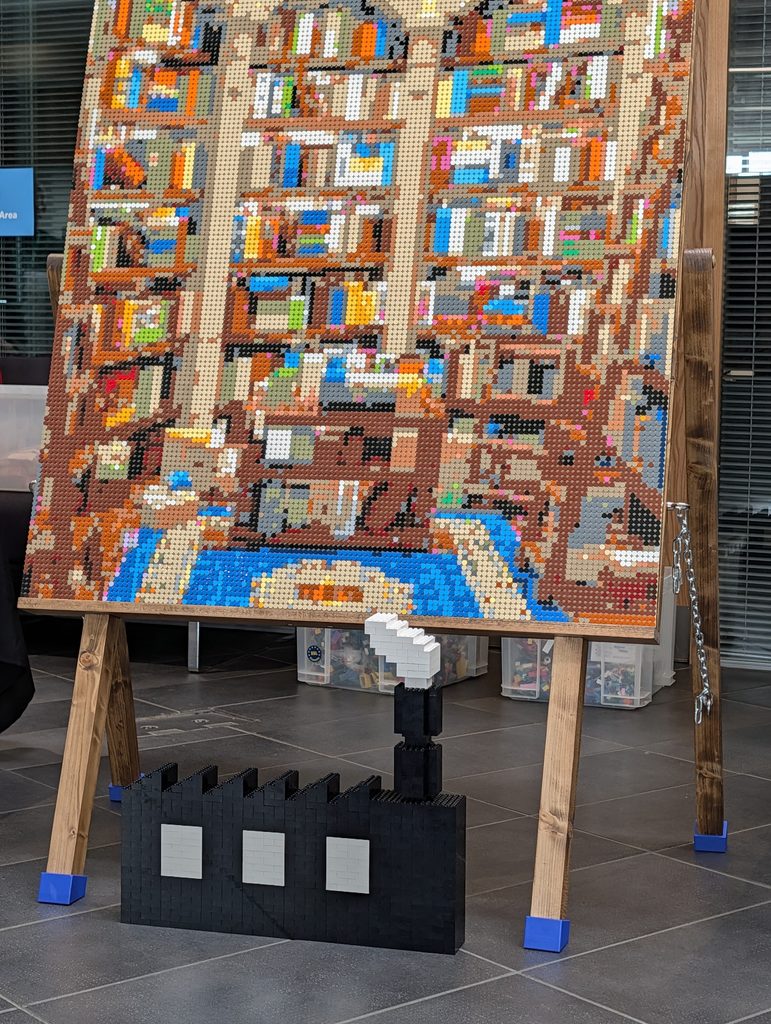 The finished article! A busy library being the theme,  very fitting for the location!